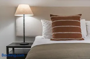 Modern City Haven - Image 4