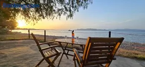 Eva's Beachfront House - Image 1