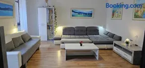 Artist Apartment - Image 2