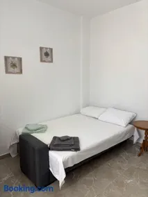 Vespoina Apartment with private parking - Image 1