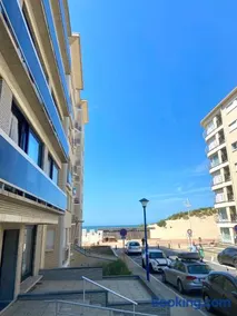 Two bedroom apartment with side sea view - Image 2