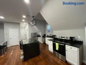 Apartment in Middletown-Wesleyan 301 - Image 3