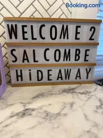 Salcombe Hideaway - Image 4