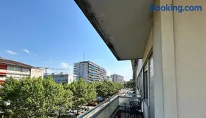 Cozy 1 Bedroom in Central Geneva - Image 4