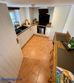 Sandy Cove - Image 5