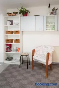 Big Garden House - Image 1