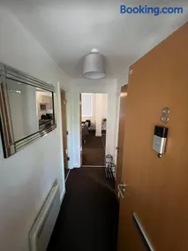 Opulent Stays - Image 3