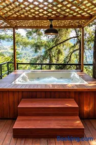 OMGHAT Glamping - Image 2