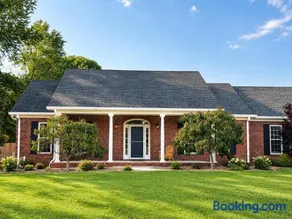 Country Getaway with Pool, Hot Tub, Star Wars Movie & Game Rooms! - Image 1