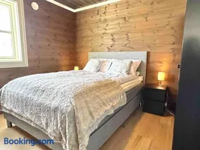 Lovise Mountain Apartment - Image 2