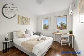 Serene Double Room in Panania - Close to Stations & Shops - Shared Bathroom - Image 1