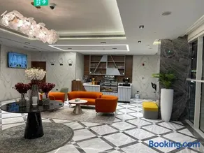 BANIYAS PLAZA HOTEL APARTMENTS - Image 1