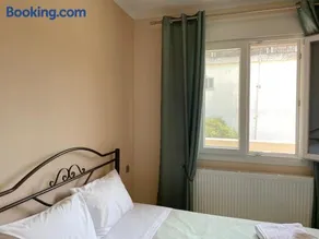 Aristides Guesthouse - Image 5