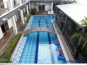 Confort Plaza Hotel - Image 2