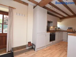 3 Bed in Ashford In The Water oc-pk501 - Image 5