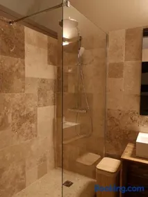 Maison Pérouges spa - Image 3