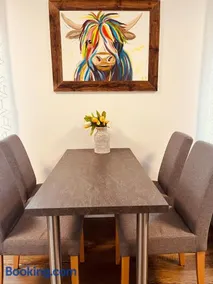 Café Lounge - Image 2