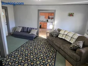 WP2 Pet Friendly Keweenaw Apt w EV Charger Onsite - Image 1