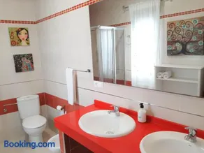 LA CASA DE LA PINTORA DE CAZORLA,ideal para familias y grupos grandes - Image 1