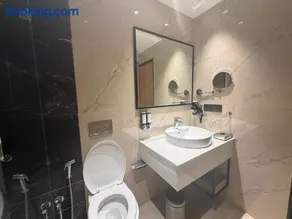 Triumph Regency - Image 3
