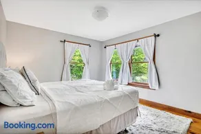 Saratoga Guest House - Image 2