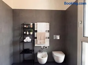 New modern flat near center in a quiet area - Image 2