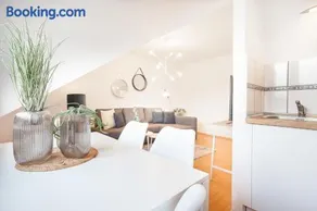CenterApartment, WIFI, SmartTV, full Kitchen, Netflix, Pottbude in Essen - Image 1