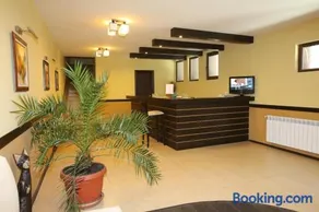 Park Hotel Stratesh - Image 2