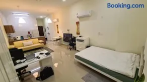 Spacious studio in New Souq Haraj, Doha - Image 3