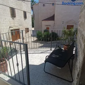 Apartman Oleandar - Image 1