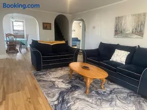 Sawyer Cove Cottage - Image 2