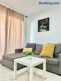 Expoholidays - Coqueto apartamento Puerto Deportivo - Image 2