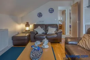 Crow's Nest - Secluded apartment with Sea Views, Crabpot Cottages, Hunstanton - Image 3