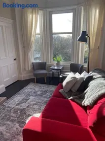 Beautiful traditional top floor flat in the center of Largs - Image 3