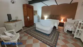 Le Quattro Stagioni B&B and Apartament - Image 2
