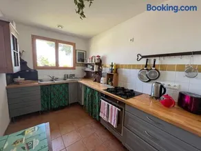 Cosy sun-drenched home, 5 min walk to Les Vans - Image 3