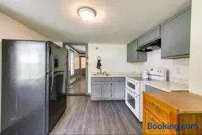 Bath Apartment 2 - Image 1