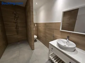 Neu renovierte, komplett ausgestattete Ferienwohnung mit 2 Schlafzimmern - Image 3