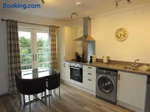 Luxury Riverbank Apartment, Nairn - Image 4