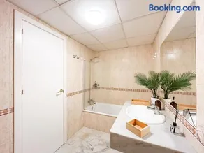 Family apartment 400 meters from the beach, with internet and pool - Image 5