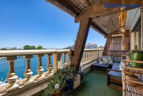 T3 avec TERRASSE avec VUE EXCEPTIONNELLE sur les QUAIS de SETE - Image 4
