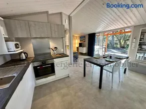 Apartamento vacacional apropiado para familias con jardín, terraza y piscina | Acepta mascotas - Image 2