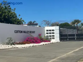 Villa Gomez Retreat - Image 4