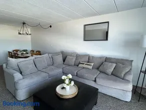 Amazing Lake Winni Views in Cedar Lodge Complex - Image 2