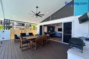 Beach Break 4 Bedroom use Family Home - Image 5