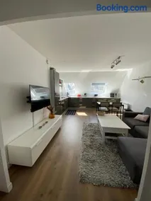 2 chambres Hyper centre avec place de Parking et WIFI - Image 1