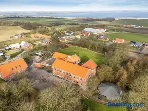 Exclusive Pool Houseconference Center With Gymnasium - Image 2