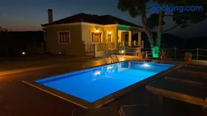 Villa Ouranos in Pefkias - Image 1
