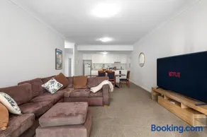 Altus Sydney Airport Apartments - Image 2