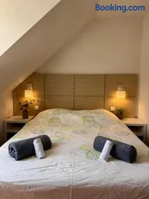 Maison 6 Personnes, Piscine Chauffée, Sauna, 6min du Centre de Pont-Aven - Image 5